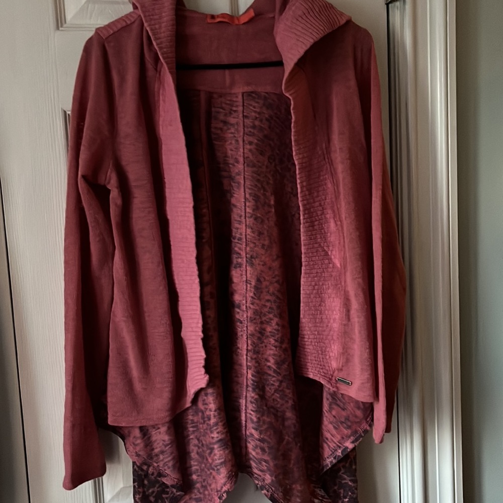 PrAna hooded waterfall style cardigan pink with black print design size Small